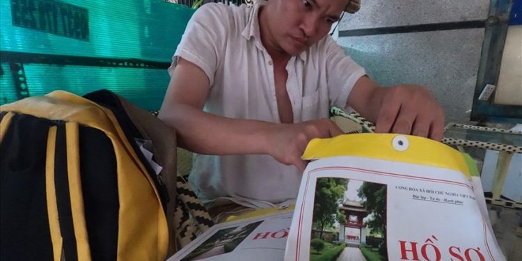 Cảnh báo tình trạng lừa tuyển dụng bốc xếp hàng hóa nhẹ lương cao